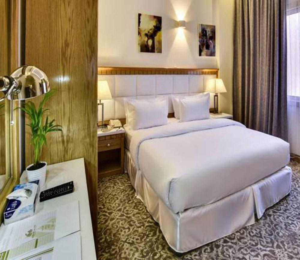 Room image 5